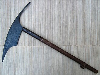 BATTLE AXE